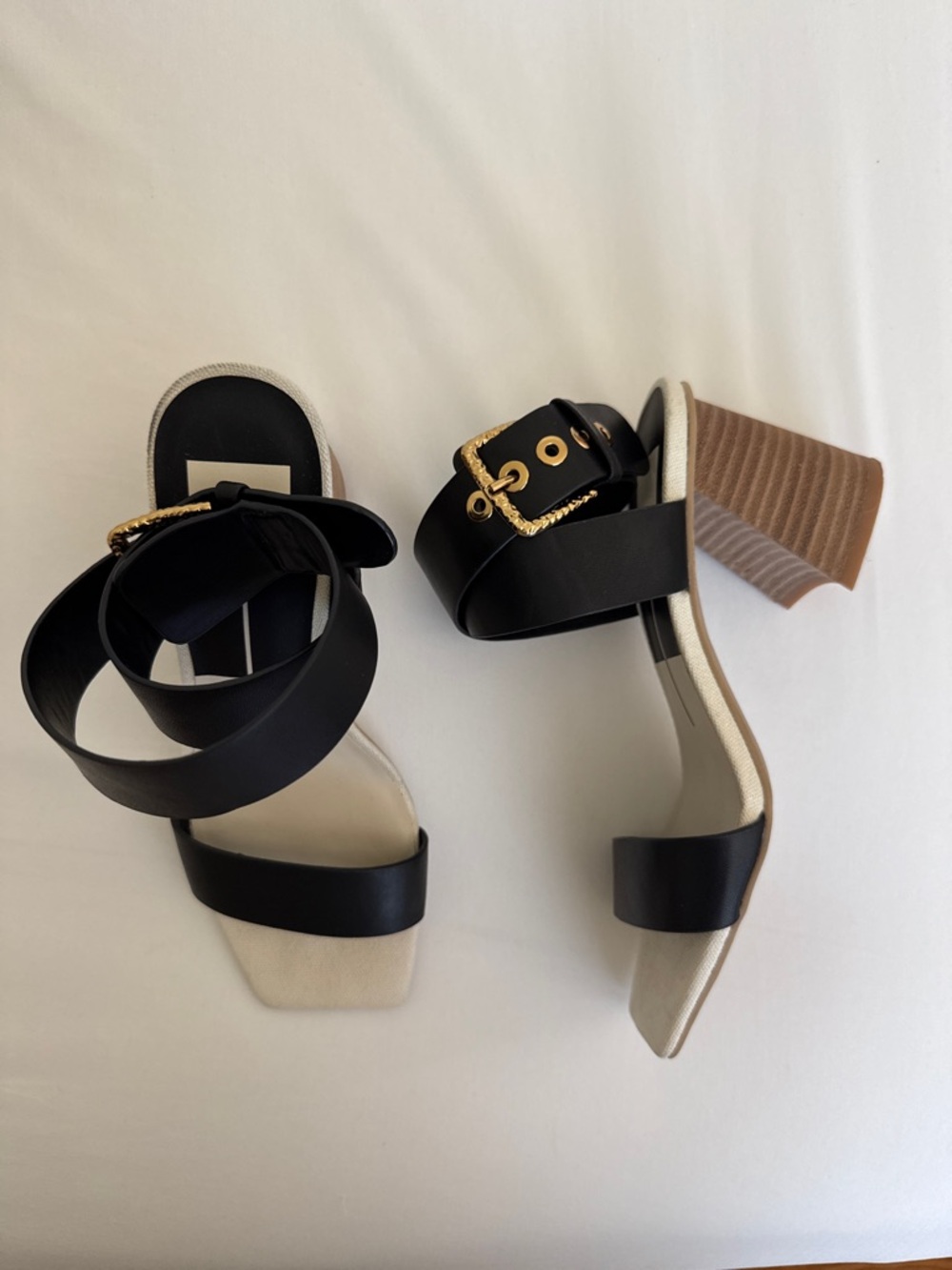 Dolce Vita Womens Black Leather square toe Sandals with Gold Buckle size 6.5